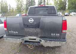 2014 NISSAN TITAN