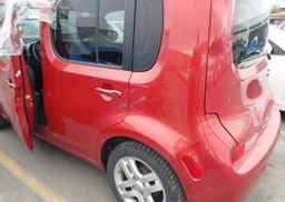 2010 NISSAN CUBE