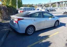 2022 TOYOTA PRIUS