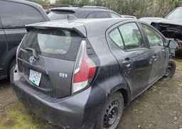 2015 TOYOTA PRIUS
