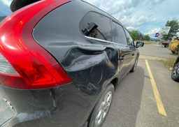 2011 VOLVO XC60