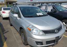 2011 NISSAN VERSA S
