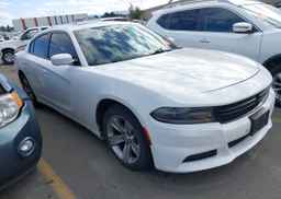 2016 DODGE CHARGER SXT