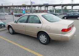 2000 TOYOTA CAMRY