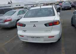 2013 MITSUBISHI lancer se