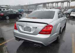 2005 MERCEDES-BENZ S-CLASS