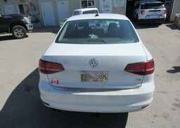 2017 VOLKSWAGEN JETTA