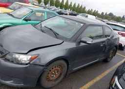 2013 TOYOTA SCION TC
