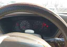 2000 NISSAN PATHFINDER LE