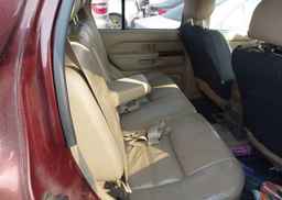2000 NISSAN PATHFINDER LE