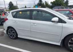 2017 TOYOTA COROLLA iM