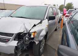 2018 DODGE GRAND CARAVAN SE