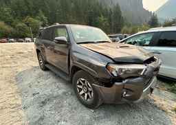 2022 TOYOTA 4RUNNER SR5