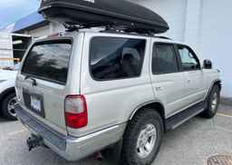 2000 TOYOTA 4RUNNER SR5