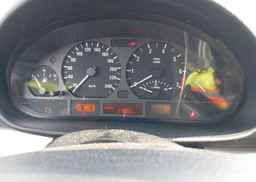 2002 BMW 320 I