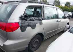 2007 TOYOTA SIENNA CE