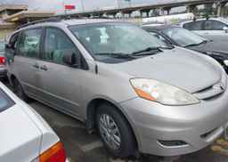 2007 TOYOTA SIENNA CE