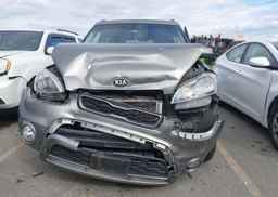 2013 KIA SOUL +