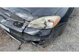 2004 FORD TAURUS SEL