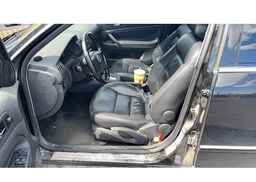 2005 VOLKSWAGEN PASSAT GLS TDI