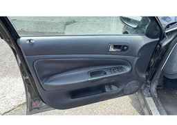 2005 VOLKSWAGEN PASSAT GLS TDI