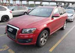 2010 AUDI Q5