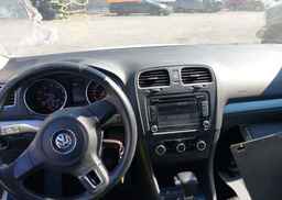 2010 VOLKSWAGEN GOLF