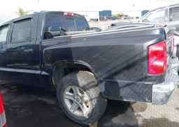 2008 DODGE DAKOTA QUAD SLT