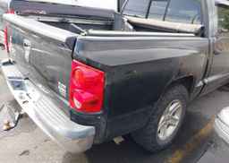 2008 DODGE DAKOTA QUAD SLT