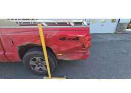 2005 DODGE DAKOTA QUAD SLT