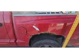 2005 DODGE DAKOTA QUAD SLT