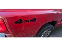 2005 DODGE DAKOTA QUAD SLT