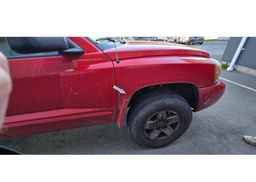 2005 DODGE DAKOTA QUAD SLT