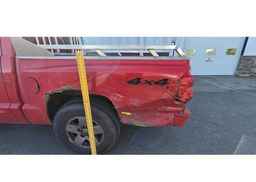 2005 DODGE DAKOTA QUAD SLT