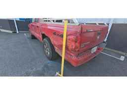 2005 DODGE DAKOTA QUAD SLT