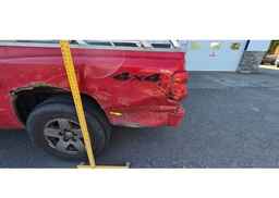 2005 DODGE DAKOTA QUAD SLT