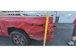 2005 DODGE DAKOTA QUAD SLT