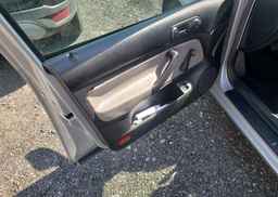 2005 VOLKSWAGEN GOLF