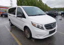 2016 MERCEDES-BENZ METRIS