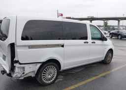 2016 MERCEDES-BENZ METRIS