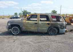 2005 CADILLAC ESCALADE