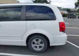 2011 DODGE GRAND CARAVAN EXPRESS