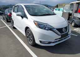 2017 NISSAN VERSA