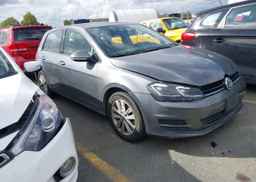 2017 VOLKSWAGEN GOLF