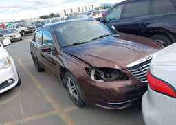 2013 CHRYSLER 200