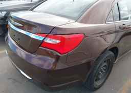 2013 CHRYSLER 200