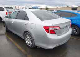 2013 TOYOTA CAMRY