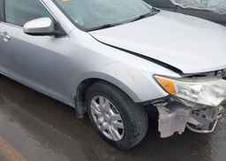 2013 TOYOTA CAMRY