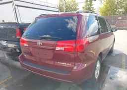 2004 TOYOTA SIENNA XLE