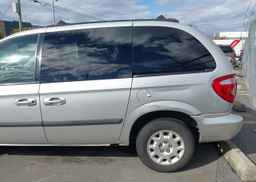 2005 DODGE CARAVAN SE